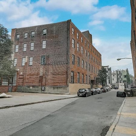 Frontdesk I Carriage Wheel Lofts Apts Philadelphia Apartment Ngoại thất bức ảnh