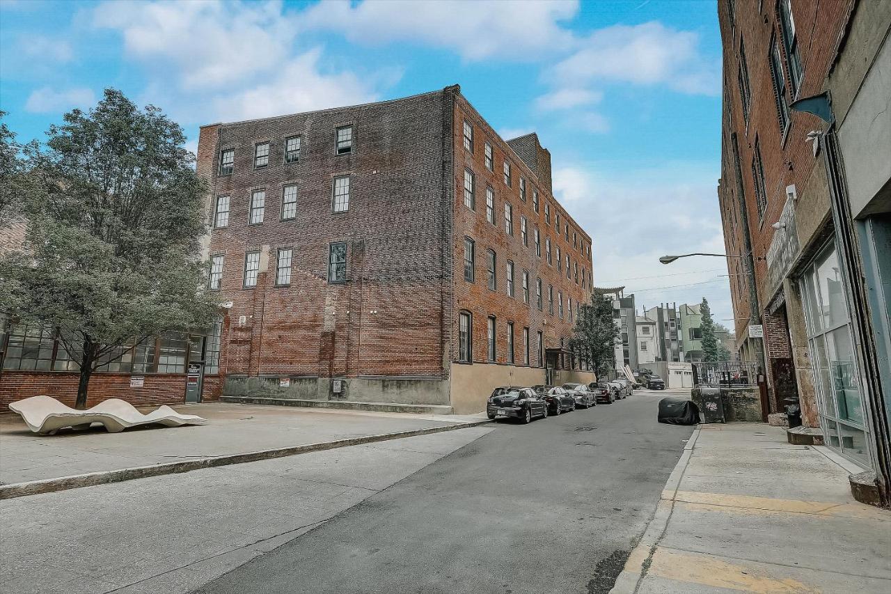 Frontdesk I Carriage Wheel Lofts Apts Philadelphia Apartment Ngoại thất bức ảnh
